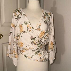 Yellow Green Cream Floral Wrap Top Size Large